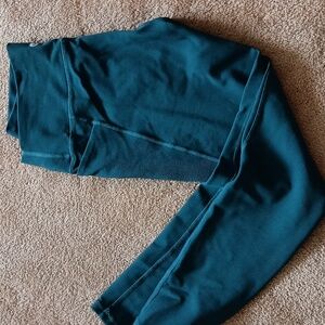 Senita Athletics XL Pacific Ribbed Shaktis EUC